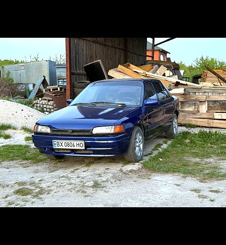 Синий Мазда 323, объемом двигателя 1.6 л и пробегом 220 тыс. км за 1499 $, фото 1 на Automoto.ua