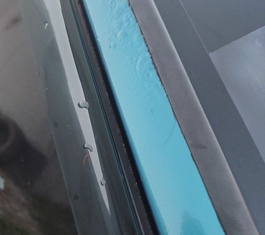 Синій Мазда 323, об'ємом двигуна 1.7 л та пробігом 500 тис. км за 700 $, фото 1 на Automoto.ua