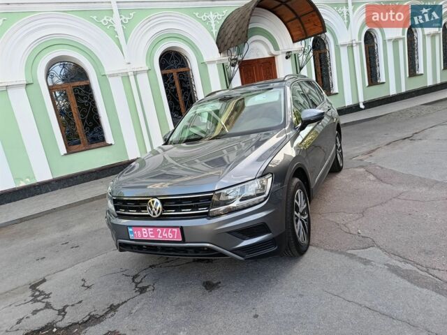 Зеленый Мазда 323, объемом двигателя 1.5 л и пробегом 100 тыс. км за 1500 $, фото 1 на Automoto.ua