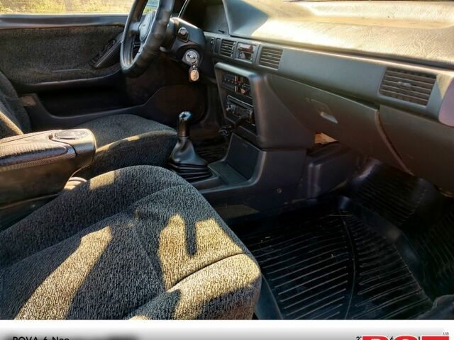 Зеленый Мазда 323, объемом двигателя 1.6 л и пробегом 475 тыс. км за 1650 $, фото 1 на Automoto.ua