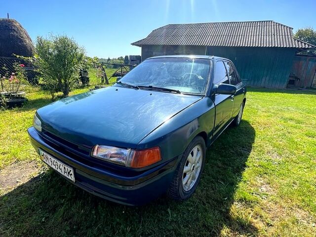 Зеленый Мазда 323, объемом двигателя 1.6 л и пробегом 0 тыс. км за 1300 $, фото 1 на Automoto.ua