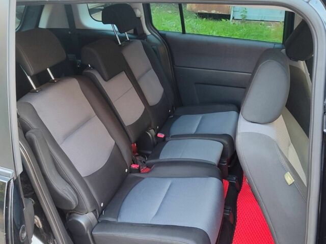 Чорний Мазда 5, об'ємом двигуна 2 л та пробігом 350 тис. км за 3700 $, фото 1 на Automoto.ua