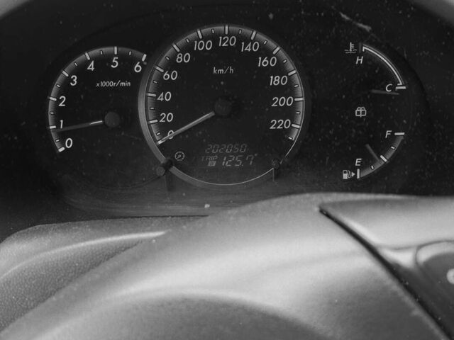 Черный Мазда 5, объемом двигателя 2 л и пробегом 210 тыс. км за 6200 $, фото 1 на Automoto.ua