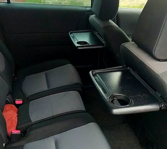 Серый Мазда 5, объемом двигателя 2 л и пробегом 232 тыс. км за 4000 $, фото 1 на Automoto.ua