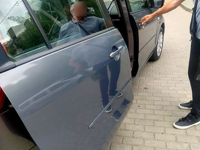 Сірий Мазда 5, об'ємом двигуна 2 л та пробігом 262 тис. км за 5200 $, фото 1 на Automoto.ua