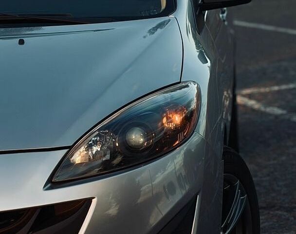 Сірий Мазда 5, об'ємом двигуна 2.49 л та пробігом 323 тис. км за 6800 $, фото 1 на Automoto.ua