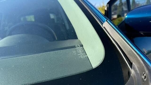 Синий Мазда 5, объемом двигателя 2 л и пробегом 0 тыс. км за 5250 $, фото 1 на Automoto.ua