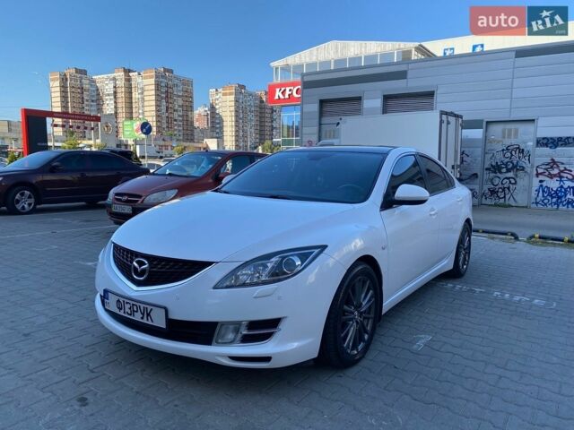 Белый Мазда 6, объемом двигателя 2 л и пробегом 284 тыс. км за 7600 $, фото 1 на Automoto.ua