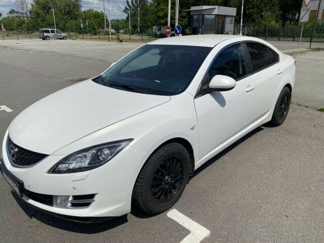 Белый Мазда 6, объемом двигателя 2 л и пробегом 189 тыс. км за 7500 $, фото 1 на Automoto.ua