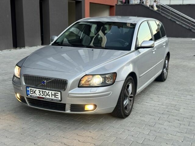 Білий Мазда 6, об'ємом двигуна 2 л та пробігом 150 тис. км за 8000 $, фото 1 на Automoto.ua
