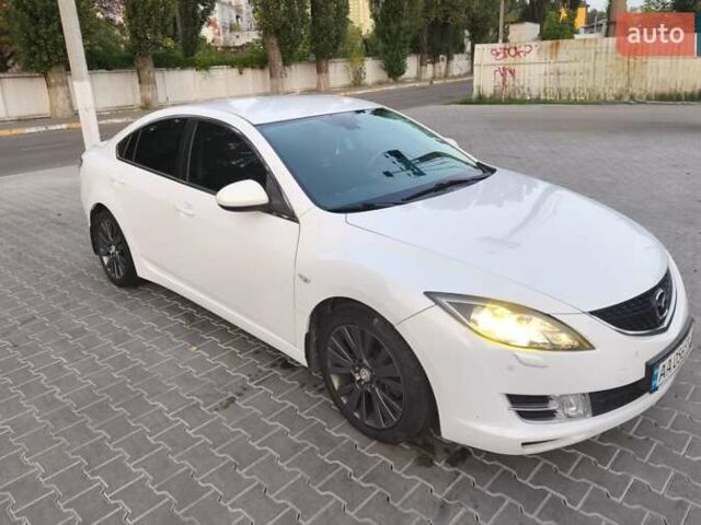 Белый Мазда 6, объемом двигателя 2 л и пробегом 164 тыс. км за 8500 $, фото 1 на Automoto.ua