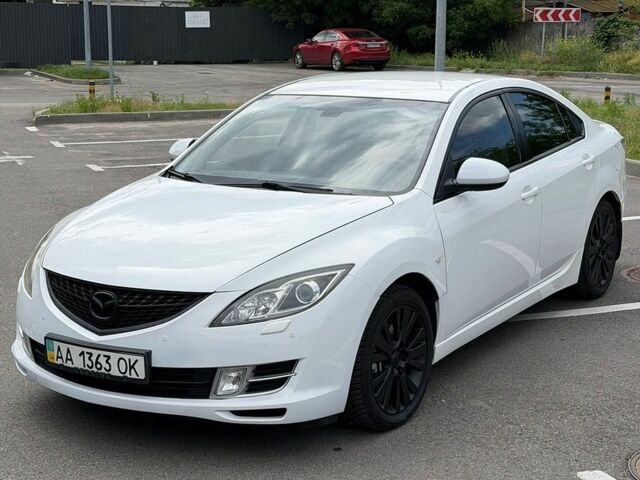 Белый Мазда 6, объемом двигателя 2 л и пробегом 300 тыс. км за 6600 $, фото 1 на Automoto.ua