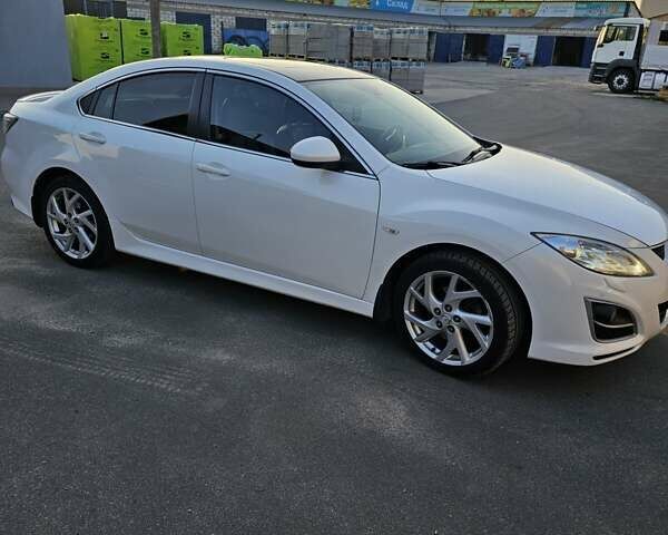 Мазда 6 2011 в Макарове на Automoto.ua Белый Мазда 6, объемом двигателя 2.49 л и пробегом 298 тыс. км за 7500 $, фото 1 на Automoto.ua