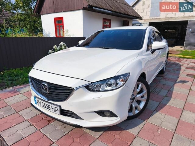 Белый Мазда 6, объемом двигателя 2 л и пробегом 222 тыс. км за 9000 $, фото 1 на Automoto.ua