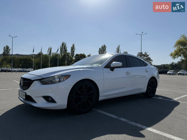 Белый Мазда 6, объемом двигателя 2.49 л и пробегом 182 тыс. км за 11200 $, фото 1 на Automoto.ua