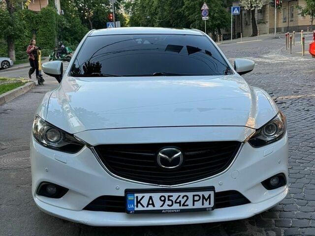 Білий Мазда 6, об'ємом двигуна 2.49 л та пробігом 220 тис. км за 12000 $, фото 1 на Automoto.ua