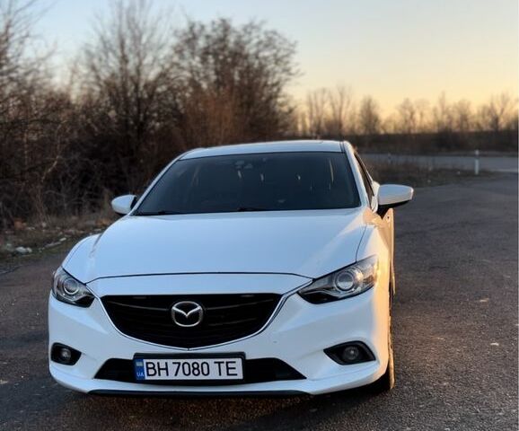 Белый Мазда 6, объемом двигателя 2.5 л и пробегом 200 тыс. км за 10900 $, фото 1 на Automoto.ua