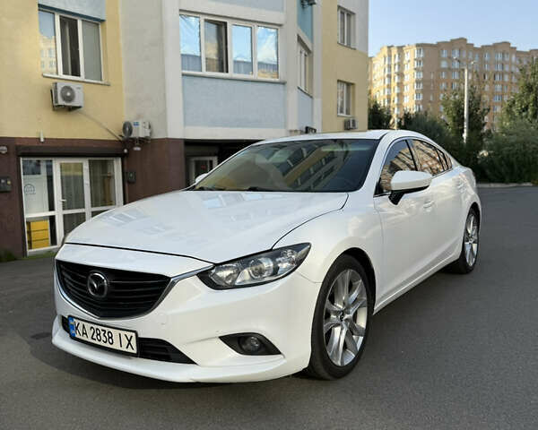 Белый Мазда 6, объемом двигателя 2.49 л и пробегом 218 тыс. км за 10700 $, фото 1 на Automoto.ua