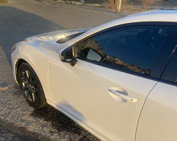 Білий Мазда 6, об'ємом двигуна 2.5 л та пробігом 163 тис. км за 12500 $, фото 1 на Automoto.ua