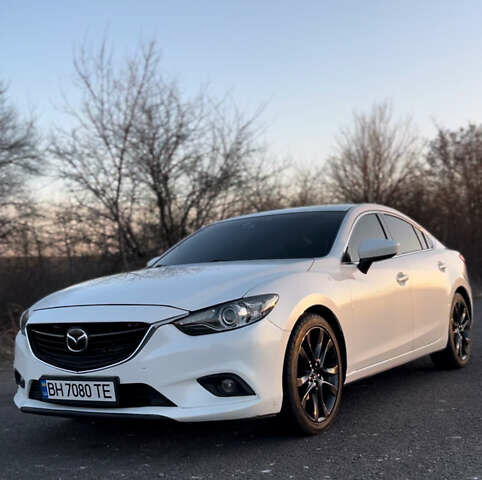 Белый Мазда 6, объемом двигателя 2.5 л и пробегом 190 тыс. км за 12500 $, фото 1 на Automoto.ua