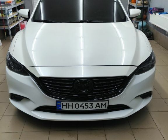 Белый Мазда 6, объемом двигателя 2.5 л и пробегом 163 тыс. км за 11500 $, фото 1 на Automoto.ua