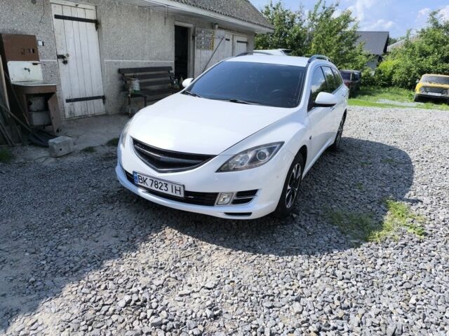 Белый Мазда 6, объемом двигателя 2 л и пробегом 339 тыс. км за 5800 $, фото 1 на Automoto.ua