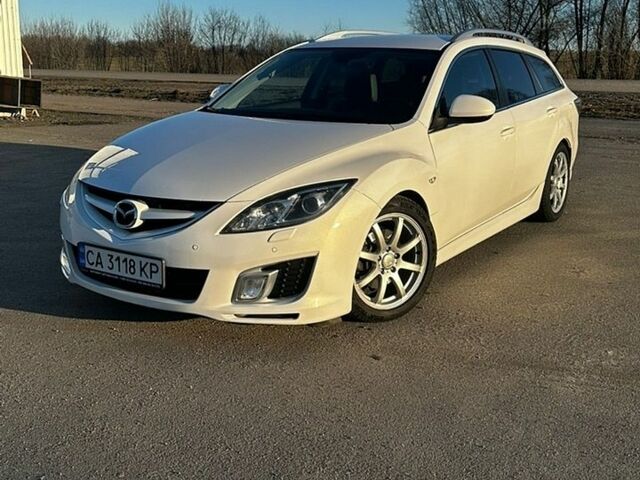 Белый Мазда 6, объемом двигателя 2 л и пробегом 206 тыс. км за 7300 $, фото 1 на Automoto.ua