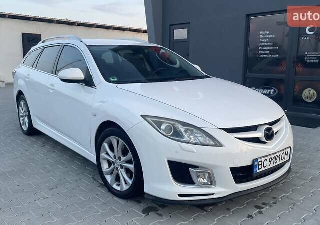 Белый Мазда 6, объемом двигателя 2 л и пробегом 270 тыс. км за 6700 $, фото 1 на Automoto.ua