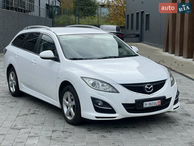 Белый Мазда 6, объемом двигателя 2 л и пробегом 204 тыс. км за 6800 $, фото 1 на Automoto.ua