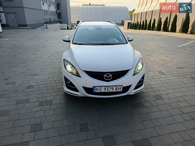 Белый Мазда 6, объемом двигателя 2.18 л и пробегом 299 тыс. км за 7500 $, фото 1 на Automoto.ua
