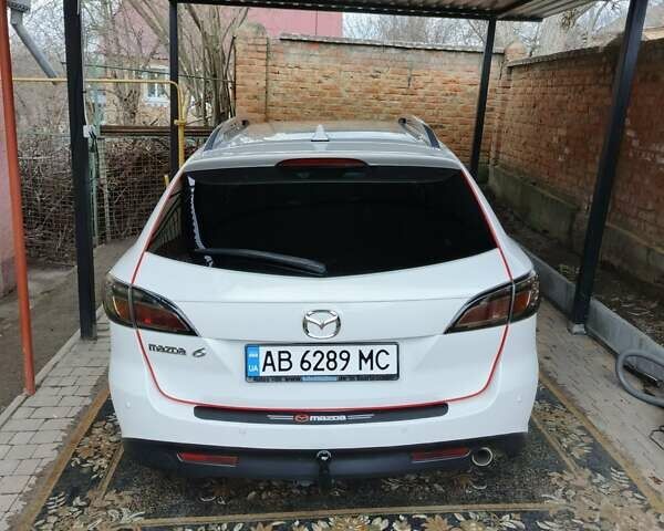 Белый Мазда 6, объемом двигателя 2 л и пробегом 203 тыс. км за 7900 $, фото 1 на Automoto.ua