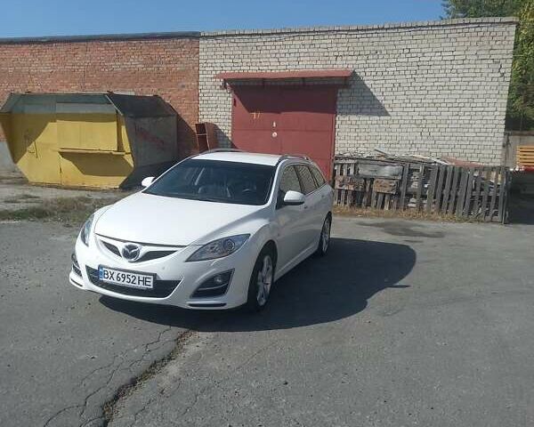 Белый Мазда 6, объемом двигателя 2.2 л и пробегом 255 тыс. км за 7200 $, фото 1 на Automoto.ua