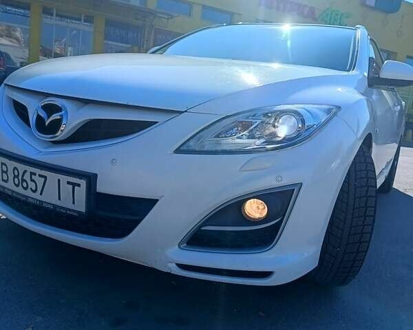 Белый Мазда 6, объемом двигателя 2.18 л и пробегом 316 тыс. км за 8499 $, фото 1 на Automoto.ua