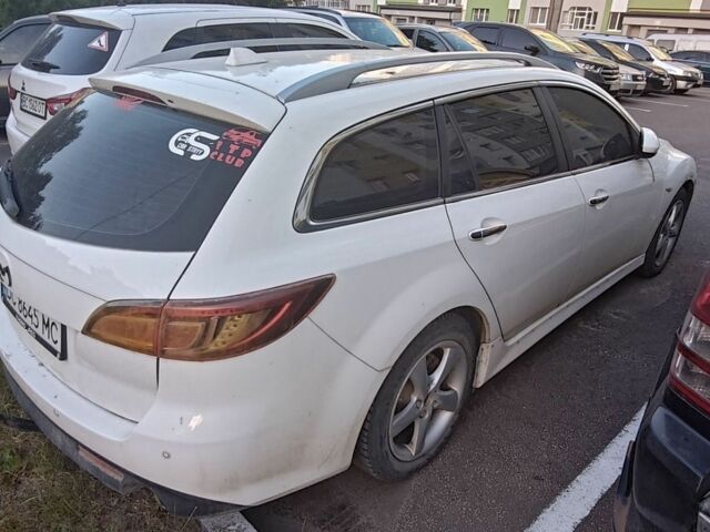 Белый Мазда 6, объемом двигателя 2 л и пробегом 218 тыс. км за 5700 $, фото 1 на Automoto.ua