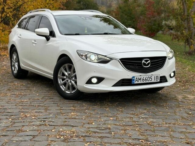 Белый Мазда 6, объемом двигателя 2.2 л и пробегом 250 тыс. км за 9199 $, фото 1 на Automoto.ua