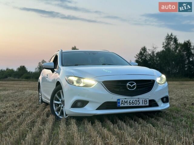 Белый Мазда 6, объемом двигателя 2.2 л и пробегом 250 тыс. км за 9500 $, фото 1 на Automoto.ua
