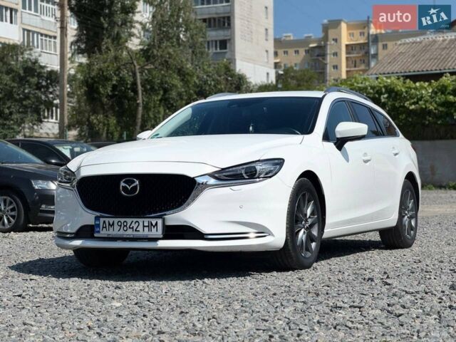 Білий Мазда 6, об'ємом двигуна 2.19 л та пробігом 333 тис. км за 17905 $, фото 1 на Automoto.ua