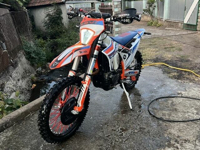 Черный Мазда 6, объемом двигателя 2 л и пробегом 209 тыс. км за 3950 $, фото 1 на Automoto.ua
