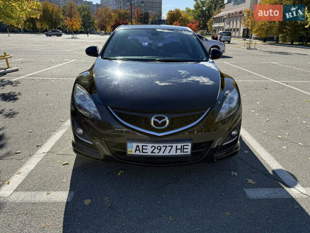 Черный Мазда 6, объемом двигателя 1.8 л и пробегом 195 тыс. км за 8000 $, фото 1 на Automoto.ua