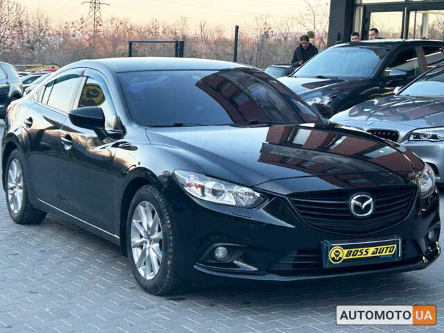 Черный Мазда 6, объемом двигателя 2 л и пробегом 212 тыс. км за 12000 $, фото 1 на Automoto.ua