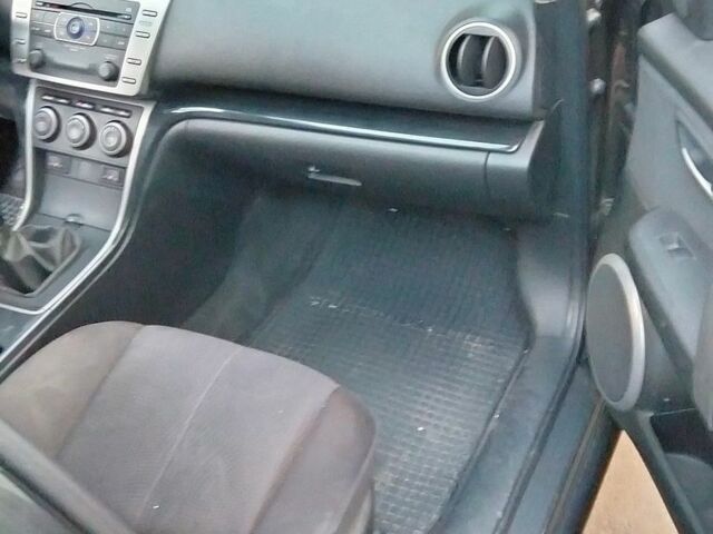 Чорний Мазда 6, об'ємом двигуна 2 л та пробігом 294 тис. км за 6500 $, фото 1 на Automoto.ua