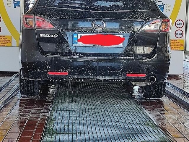Черный Мазда 6, объемом двигателя 2 л и пробегом 282 тыс. км за 5900 $, фото 1 на Automoto.ua