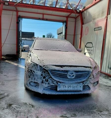Чорний Мазда 6, об'ємом двигуна 2.19 л та пробігом 229 тис. км за 9300 $, фото 1 на Automoto.ua