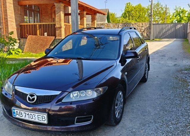 Фиолетовый Мазда 6, объемом двигателя 2 л и пробегом 280 тыс. км за 3500 $, фото 1 на Automoto.ua