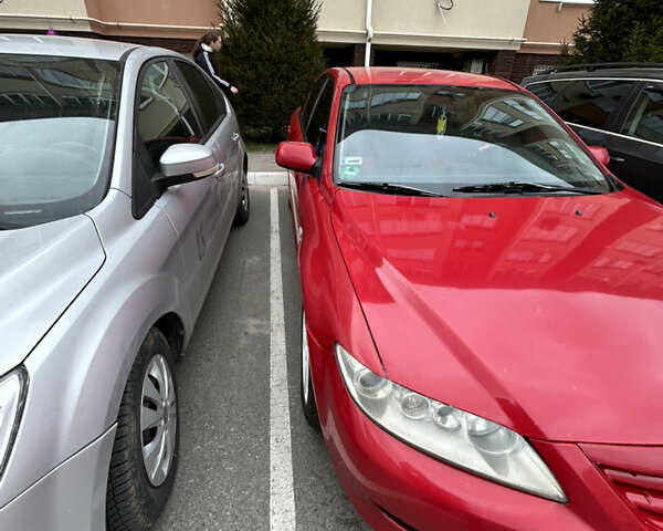 Красный Мазда 6, объемом двигателя 2 л и пробегом 330 тыс. км за 3200 $, фото 1 на Automoto.ua