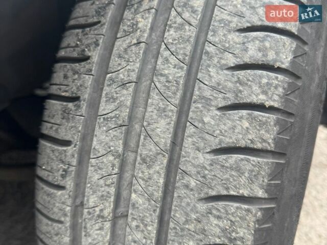 Сірий Мазда 6, об'ємом двигуна 1.8 л та пробігом 320 тис. км за 2500 $, фото 1 на Automoto.ua