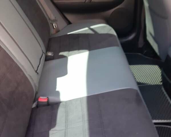 Серый Мазда 6, объемом двигателя 2 л и пробегом 328 тыс. км за 4000 $, фото 1 на Automoto.ua