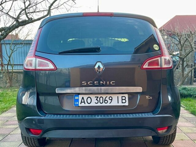 Синий Мазда 6, объемом двигателя 2.5 л и пробегом 274 тыс. км за 7999 $, фото 1 на Automoto.ua