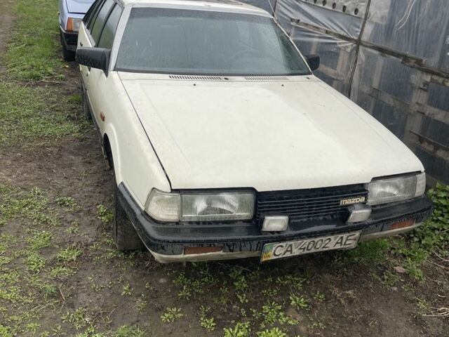 Белый Мазда 626, объемом двигателя 0 л и пробегом 350 тыс. км за 700 $, фото 1 на Automoto.ua