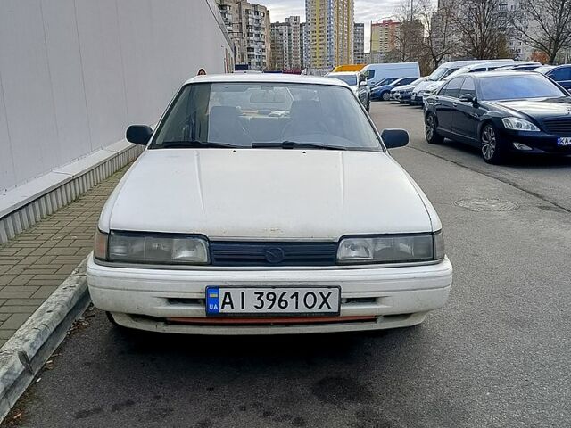 Белый Мазда 626, объемом двигателя 1.8 л и пробегом 0 тыс. км за 1250 $, фото 1 на Automoto.ua